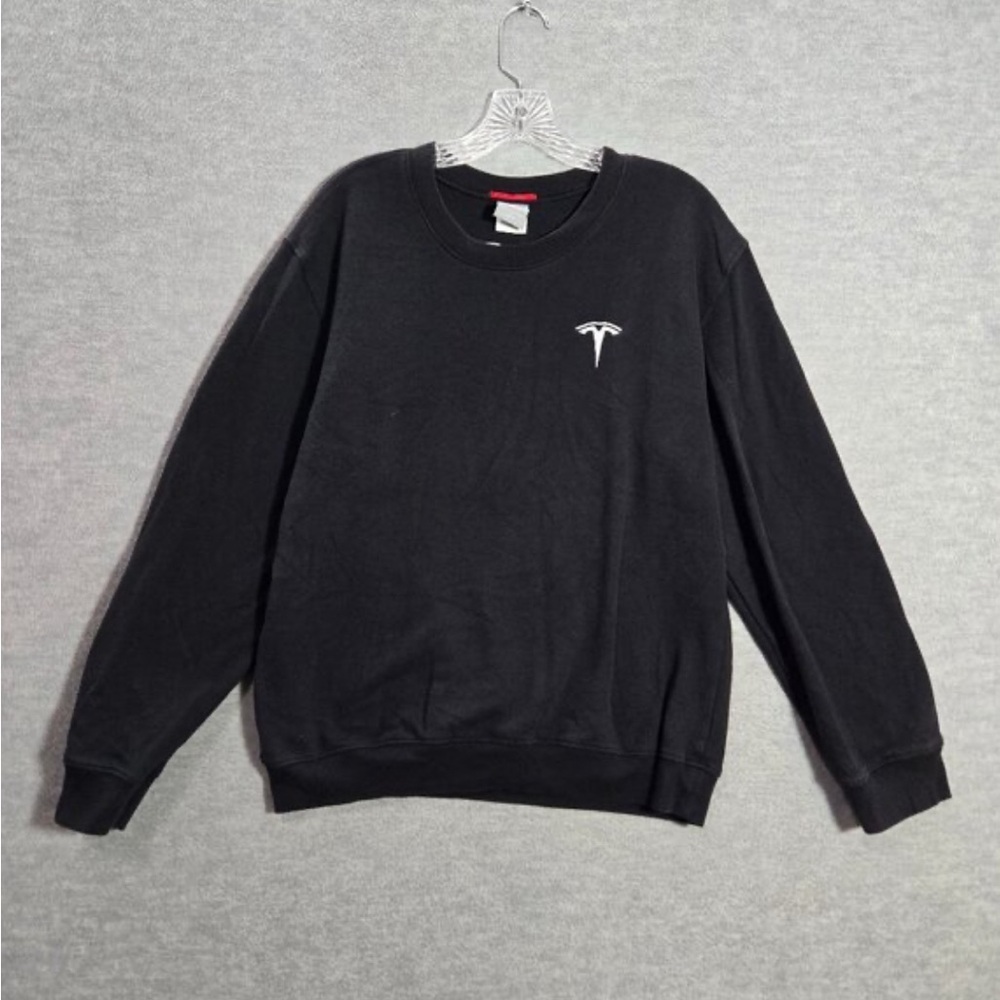 Black Tesla crew neck
